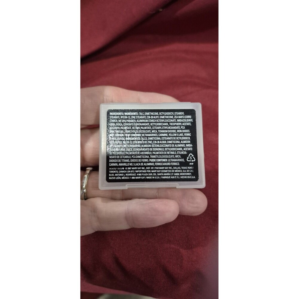New Mary Kay Mineral Eye Color Eyeshadow DUSTY LILAC .05 oz Discontinued NEW - Picture 2 of 3